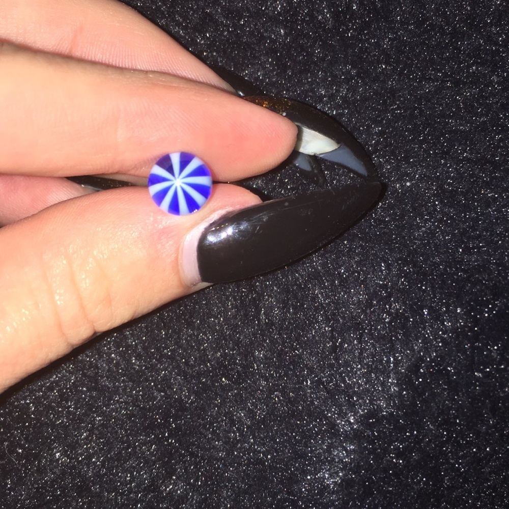 Belly button ring - Picture 3 of 3